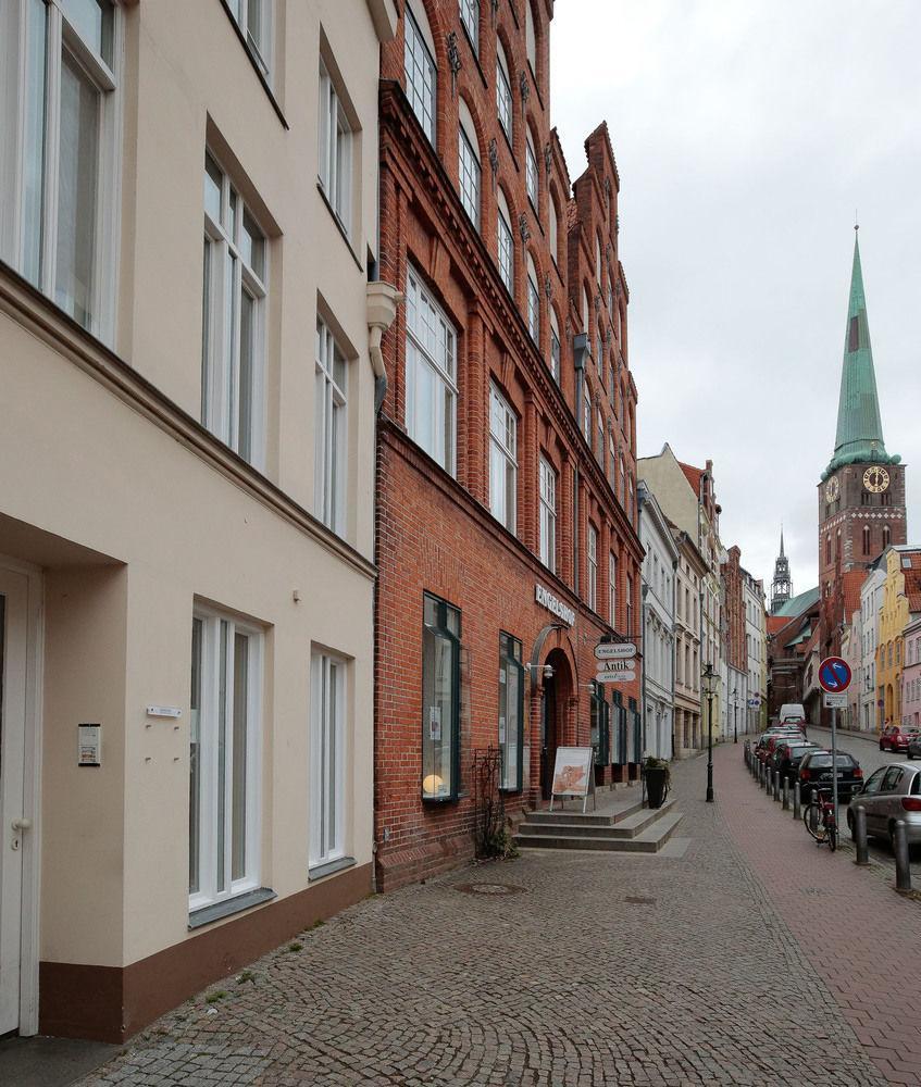 Ferienwohnungen Am Holstentor Lübeck Exterior foto